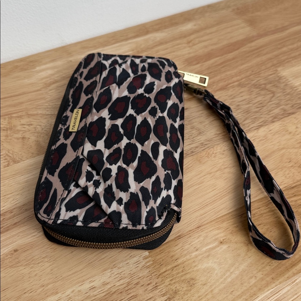 Travelon | Animal Print Wristlet with Strap | NWOT - Picture 3 of 14